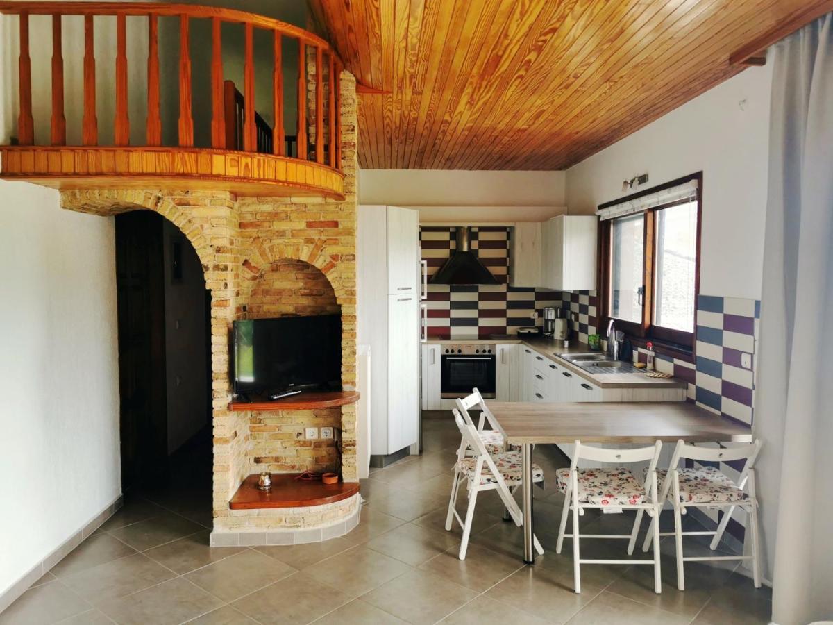 Four Seasons Relaxing Villa Akrata Extérieur photo